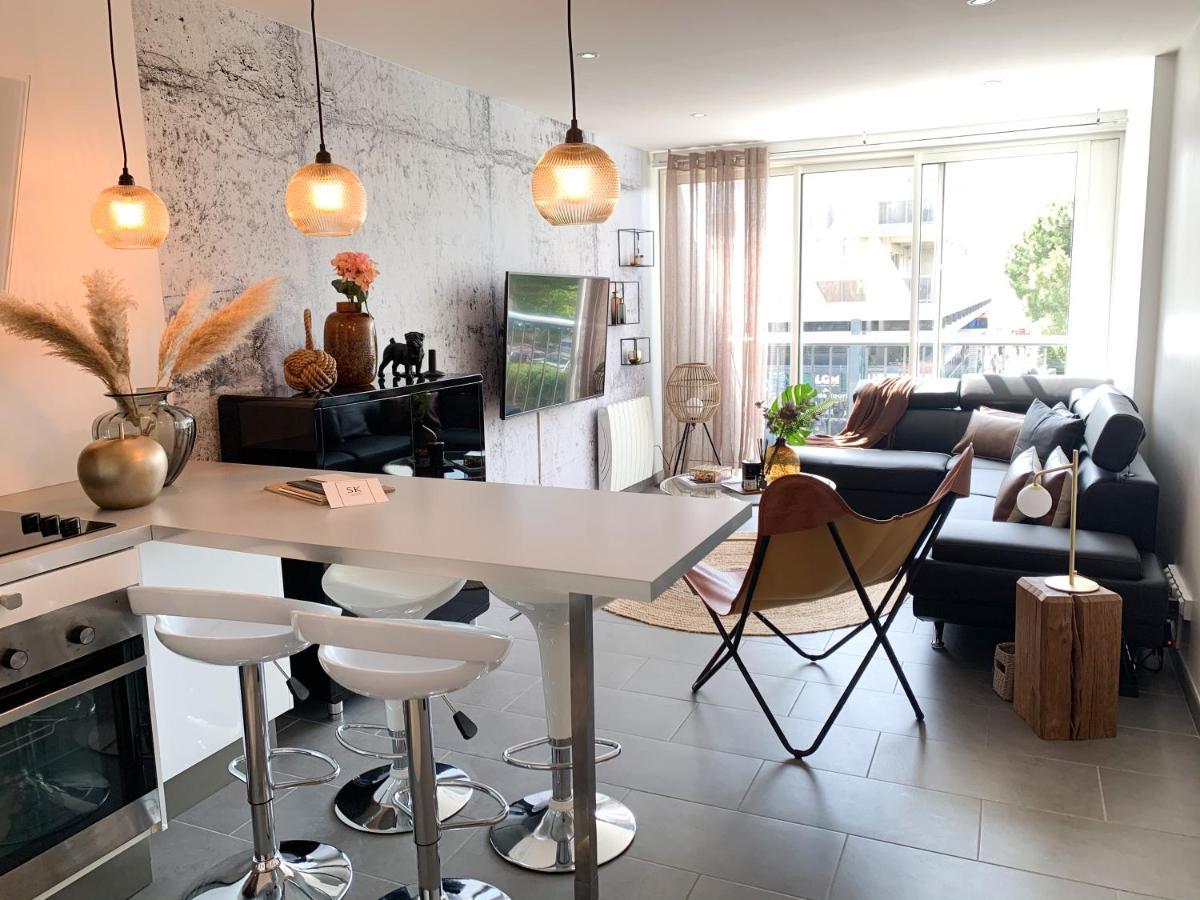 Appartement accès direct mer, en face du port et de toutes commodités La Grande Motte Extérieur photo