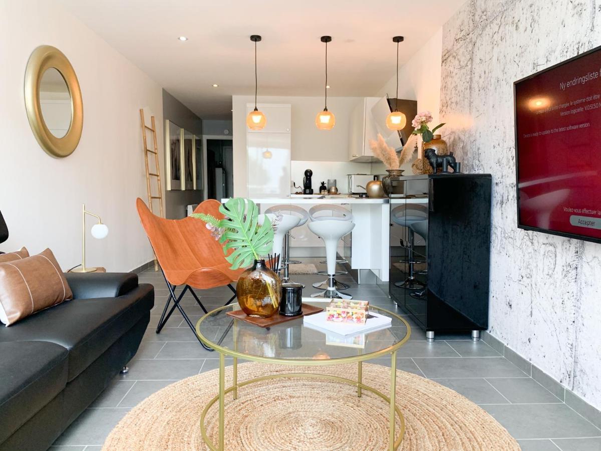 Appartement accès direct mer, en face du port et de toutes commodités La Grande Motte Extérieur photo